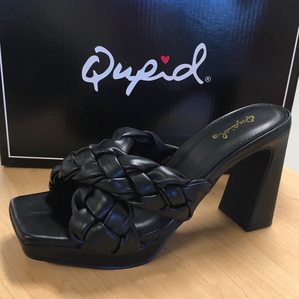 Beautiful black Qupid heels